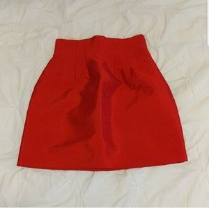 LOOKING FOR THIS SKIRT FROM H&M HIGH WAISTED